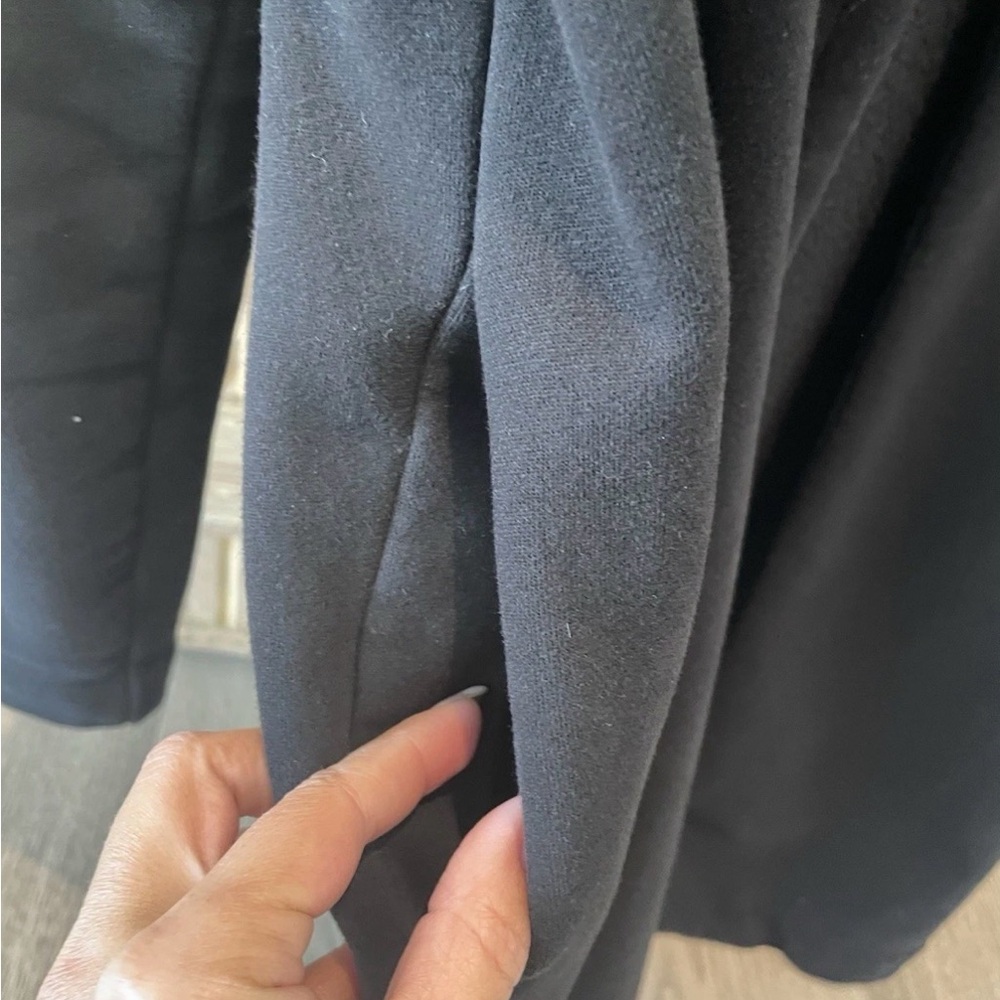 Vuori Restore Long Coat Black Size Medium/Large - Picture 10 of 10